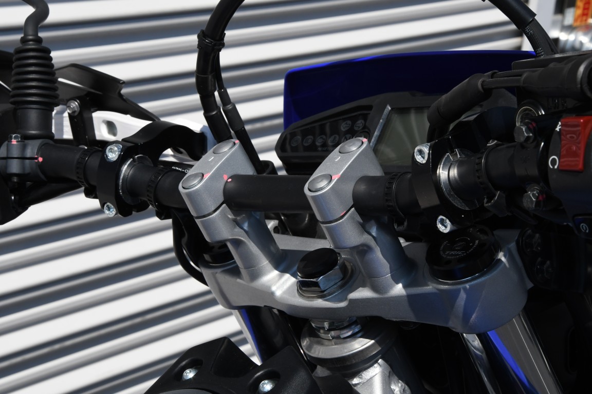 WR125R